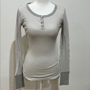 Mossimo Supply Co. Gray Striped Long Sleeve Top